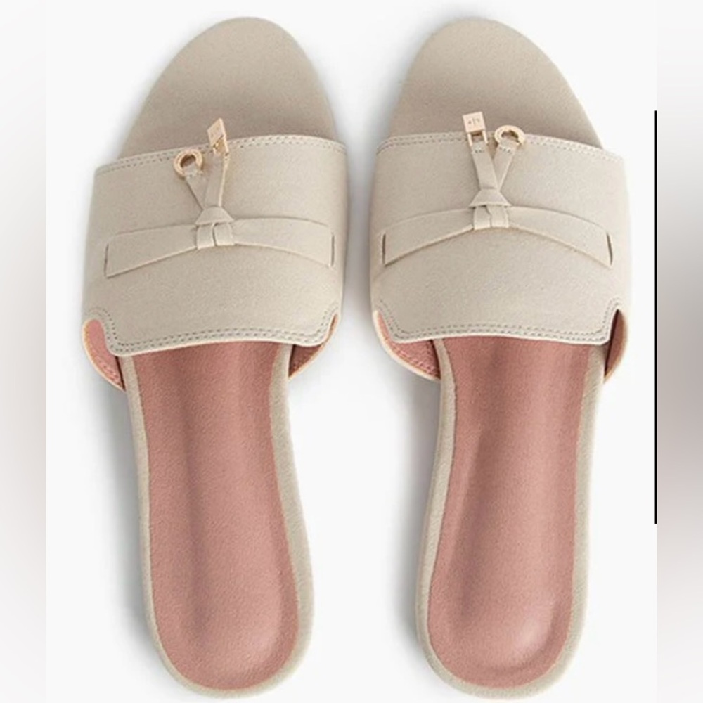 🆕 Suede Gold Charm Open Toe Slide Sandals 🤍